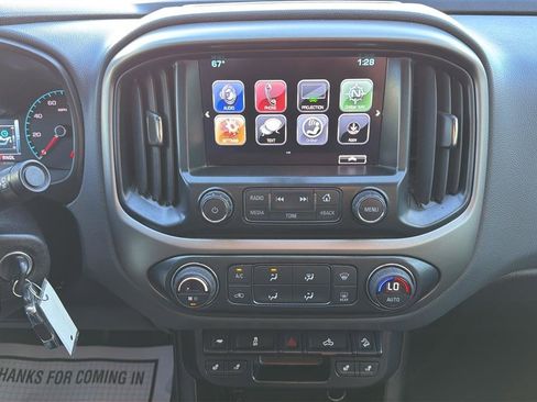 Used 2017 Chevrolet Colorado Z71 image 19