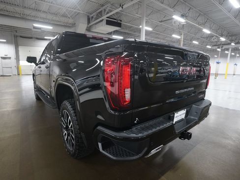 Certified 2025 GMC Sierra 1500 AT4 w/ AT4 Premium Package AWD/4WD image 34
