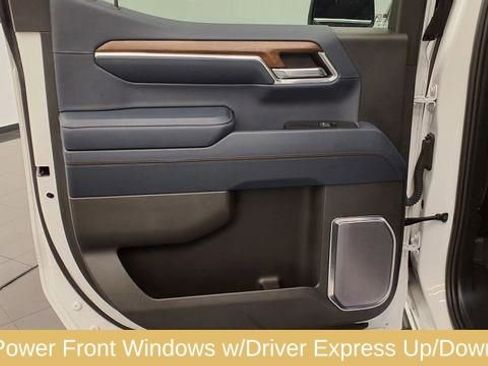 Used 2023 Chevrolet Silverado 1500 High Country w/ Technology Package image 20