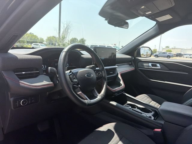 Used 2025 Ford Explorer ST-Line AWD/4WD image 21