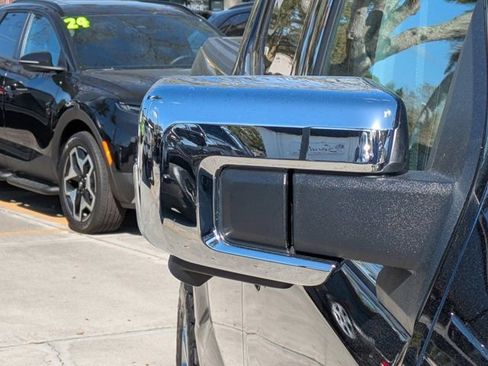 Used 2025 Ford F150 Lariat w/ Equipment Group 502A High image 14