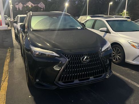 Used 2023 Lexus NX 350h AWD image 5