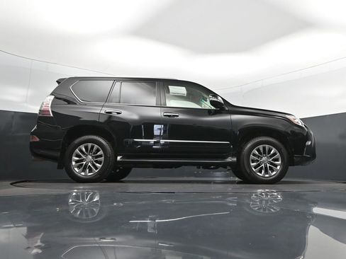 Used 2019 Lexus GX 460 Luxury AWD/4WD image 43