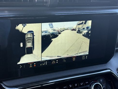 Used 2024 GMC Sierra 1500 AT4 w/ Technology Package image 13