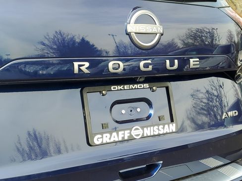 New 2026 Nissan Rogue SV w/ Cold Weather Package AWD/4WD image 32