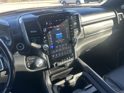 Used 2021 RAM 2500 Limited image 40