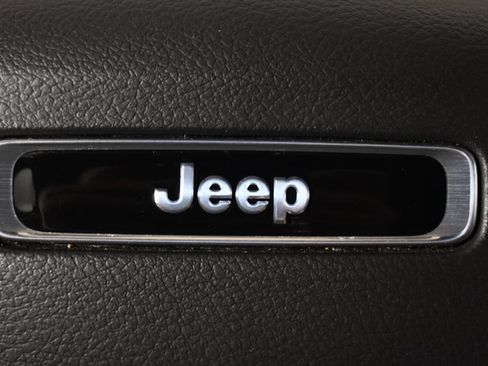 Used 2025 Jeep Compass Limited AWD/4WD image 36