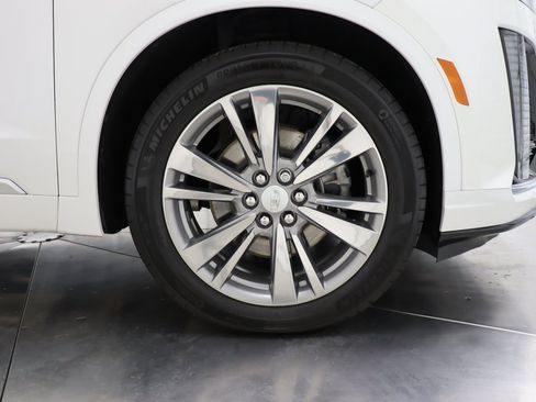 Used 2022 Cadillac XT6 Premium Luxury image 46