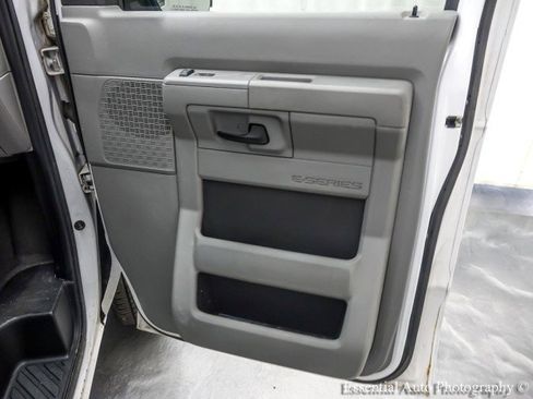 Used 2013 Ford E-250 and Econoline 250 w/ PWR Group RWD image 22