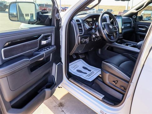 Used 2022 RAM 3500 Laramie image 32