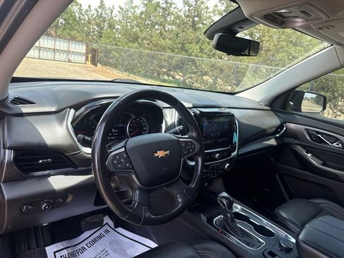 Used 2021 Chevrolet Traverse Premier w/ Redline Edition FWD image 15