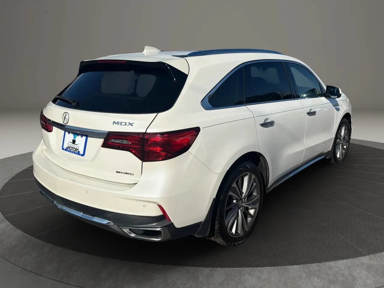 Used 2017 Acura MDX w/ Technology Package AWD/4WD image 5