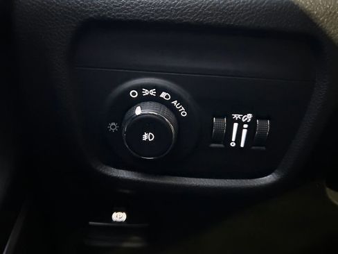 Used 2022 Jeep Grand Cherokee L Limited w/ Trailer Tow Group (B) image 19