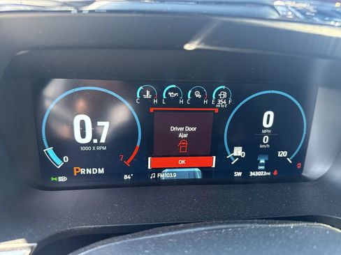 Used 2023 Ford F150 Lariat w/ Equipment Group 502A High AWD/4WD image 5