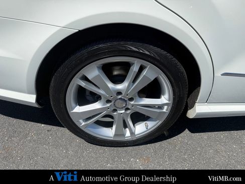 Used 2012 Mercedes-Benz E 350 4MATIC Sedan image 14