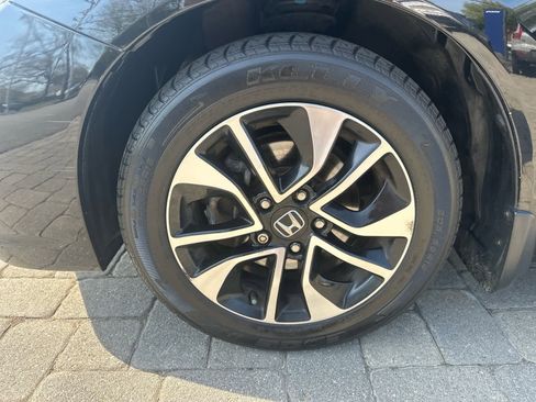 Used 2015 Honda Civic EX image 6