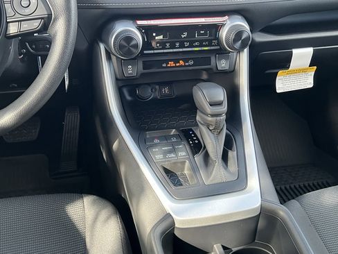 Certified 2025 Toyota RAV4 LE image 21