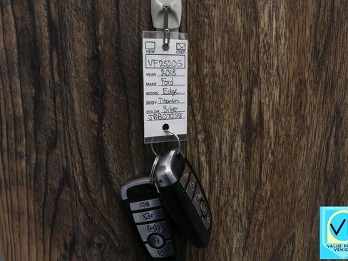 Used 2018 Ford Edge Titanium w/ Equipment Group 301A image 39