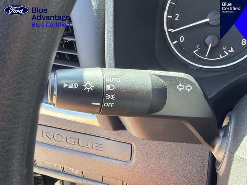 Used 2024 Nissan Rogue S FWD image 29