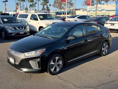 Used 2017 Hyundai Ioniq Electric FWD image 2