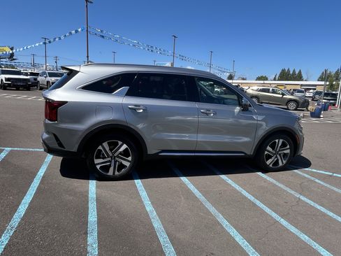 Used 2023 Kia Sorento SX Prestige AWD/4WD image 6