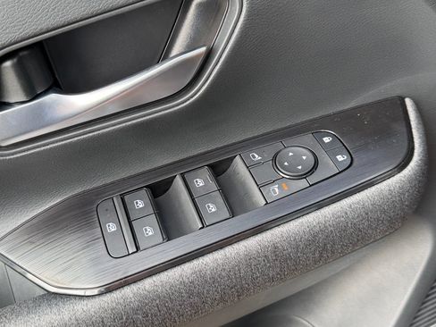 New 2026 Nissan Kicks SV w/ Cold Weather Package FWD image 24
