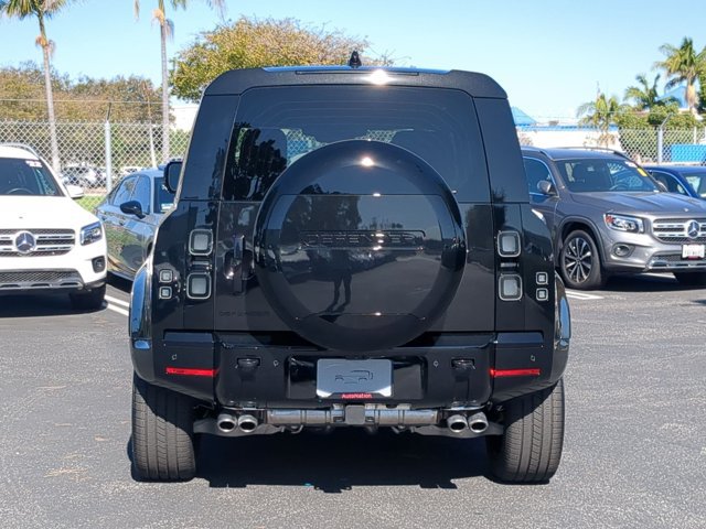 New 2026 Land Rover Defender 110 X-Dynamic SE AWD/4WD image 8