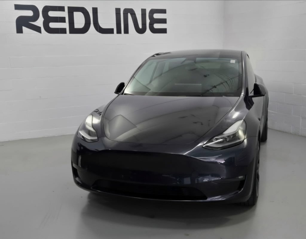 Used 2024 Tesla Model Y Long Range AWD/4WD image 3