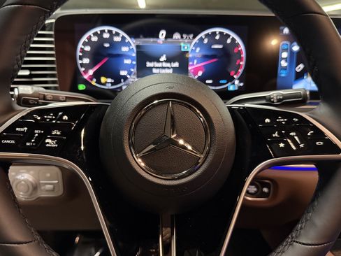 New 2026 Mercedes-Benz GLS 450 4MATIC image 23