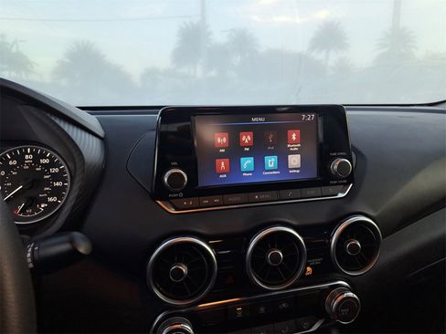 Certified 2023 Nissan Sentra S image 19