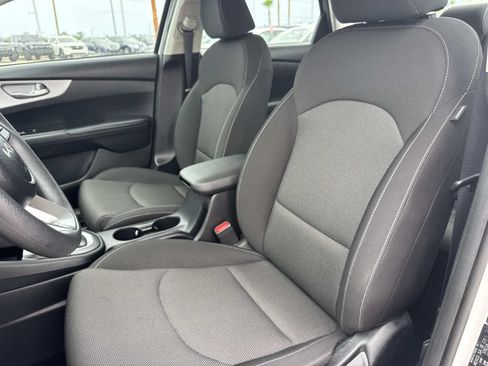 Used 2024 Kia Forte LXS FWD image 15