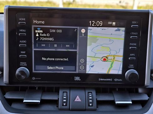 Used 2021 Toyota RAV4 Limited image 13