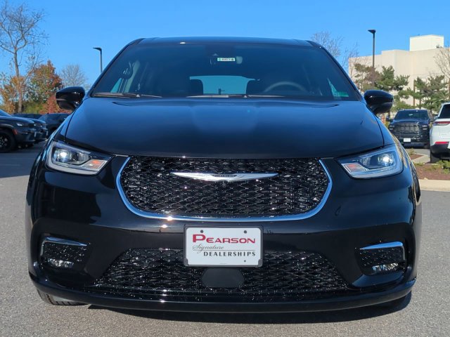 New 2026 Chrysler Pacifica Select FWD image 9