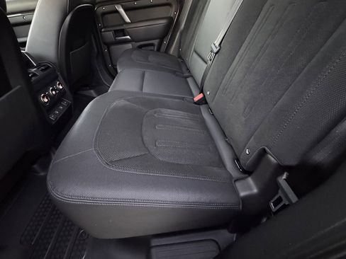 Used 2022 Land Rover Defender 110 V8 image 30