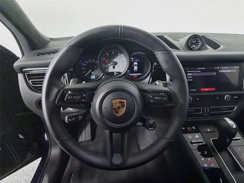 Certified 2026 Porsche Macan S AWD/4WD image 20