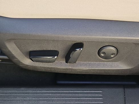 Certified 2023 Nissan Rogue SV image 25