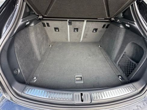 Used 2022 Porsche Macan image 41