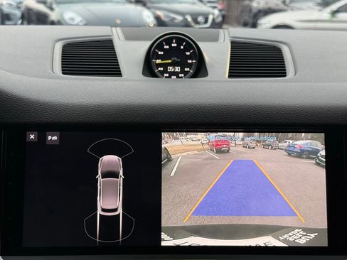 Used 2019 Porsche Cayenne E-Hybrid image 23