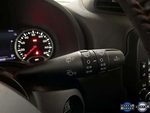 Used 2015 Jeep Renegade Trailhawk w/ Premium Leather Group image 39