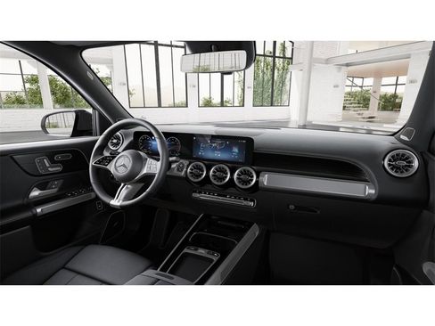 New 2025 Mercedes-Benz GLB 250 4MATIC image 6