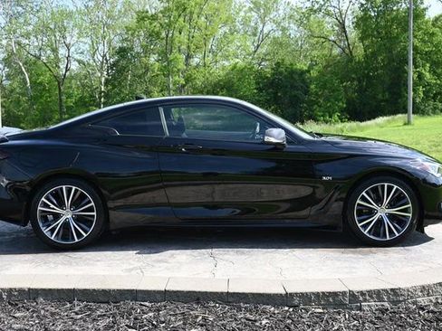 Used 2018 INFINITI Q60 3.0t Luxe image 4