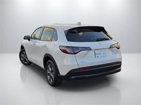 New 2026 Honda HR-V LX image 6