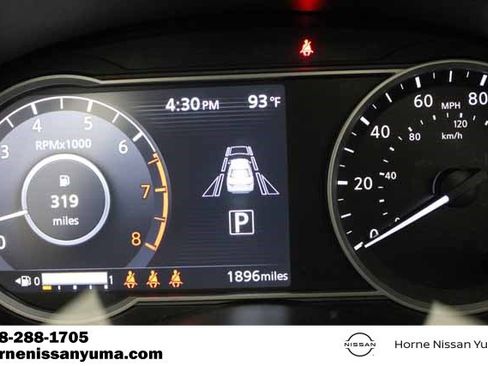 Used 2025 Nissan Versa SV w/ Trunk Package image 8