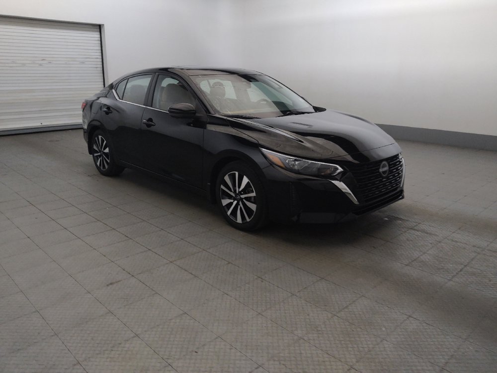 Used 2025 Nissan Sentra SV w/ SV Premium Package FWD image 11