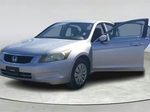 Used 2010 Honda Accord LX image 10