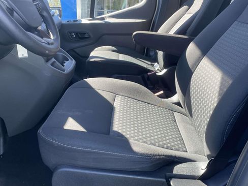 Used 2022 Ford Transit 350 XLT image 10