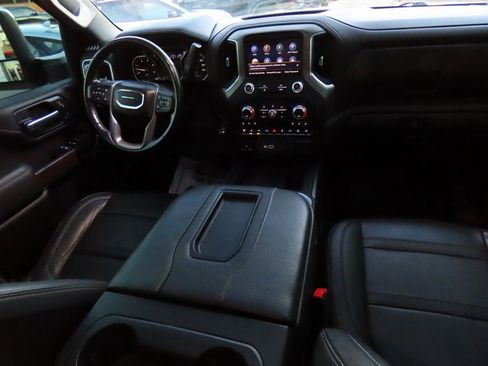 Used 2022 GMC Sierra 2500 Denali w/ Denali Ultimate Package image 17