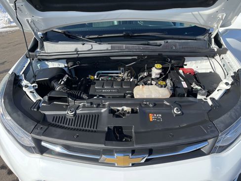 Used 2019 Chevrolet Trax LT w/ LT Convenience Package image 39