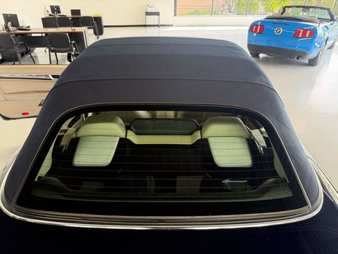 Used 2014 Mercedes-Benz E 550 Cabriolet image 16