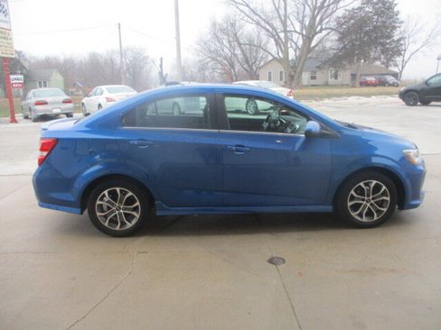 Used 2018 Chevrolet Sonic LT w/ Convenience Package image 16